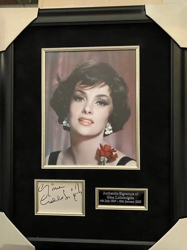 Gina Lollobrigida Vintage Signed Mount