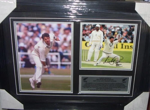 Sir Richard Hadlee New Zealand Cricket Legend Signed Display